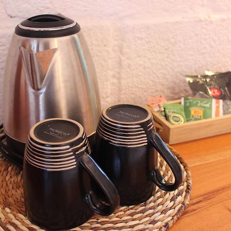 Hostal Pimampiro 巴克里索莫雷诺港 外观 照片